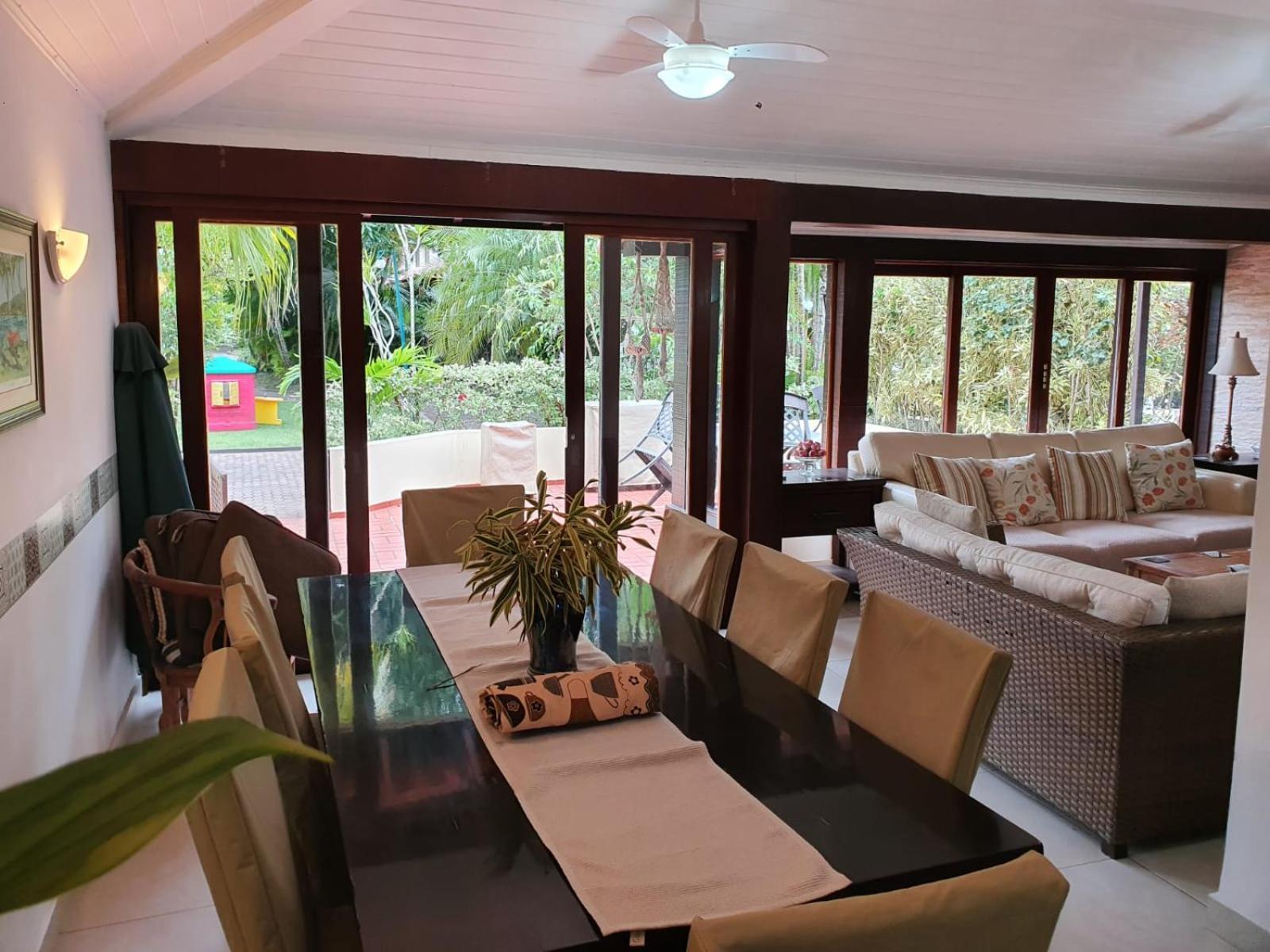 Casa Com 04 Quartos, 200 Metros Da De Manguinhos Holiday home *