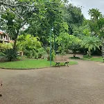 Casa Condomínio com 04 quartos, 200 metros da Praia de Manguinhos